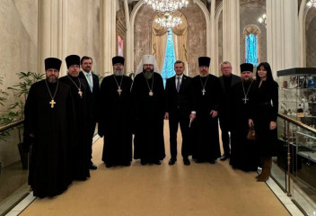 делегация Смоленской области приняла участие в XXVII Всемирном русском народном соборе, посвященном 80-летию Победы и подвигу Защитников Отечества - фото - 4